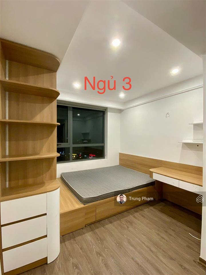 Cc bán gấp căn góc 3pn 2wc tầng trung. view trực diện hồ điều hòa, tòa no3t1 ngoại giao đoàn