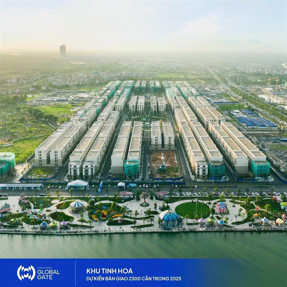 Gia đình cần bán căn thời đại 80m2 khu thời đại dự án vinhomes cổ loa, giá 24 tỷ