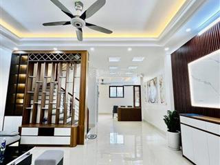 Bán nhà tây sơn 20m ra mặt phố gần đh thủy lợi, ngõ thông, ô tô đỗ cửa, 2 thoáng, nhà mới 38m2x5t.