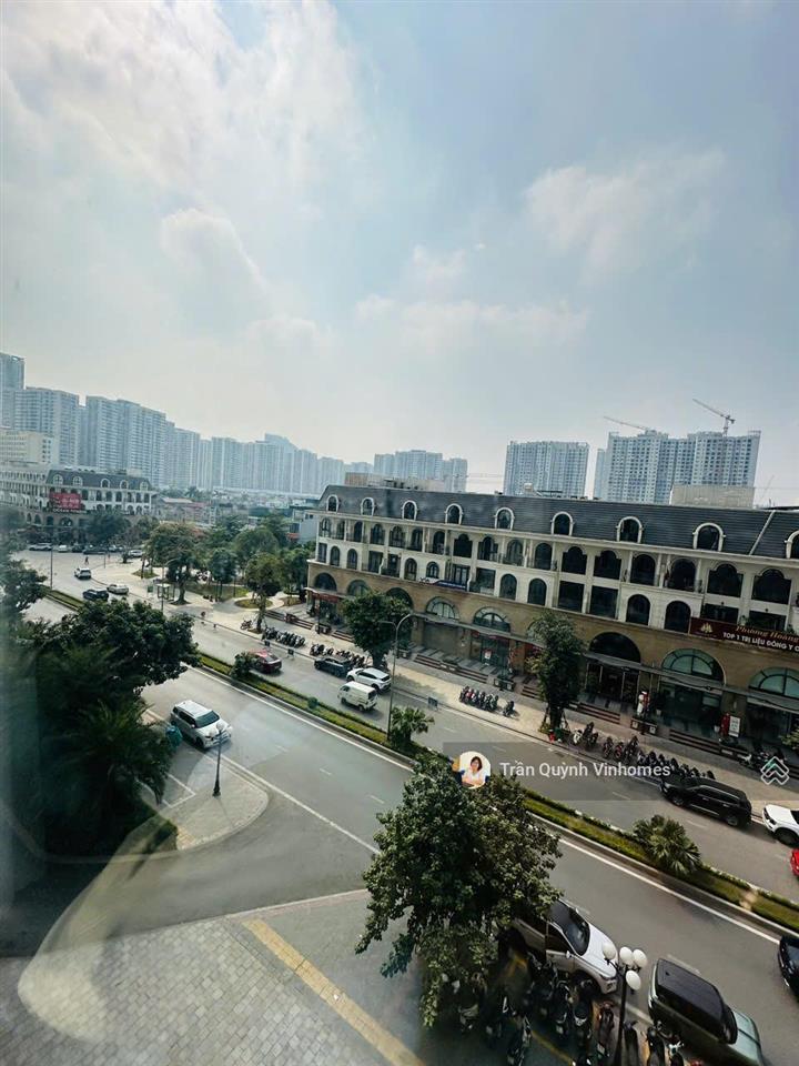 Bán căn hộ 1pn+ căn to 52m² full đồ nội thất cao cấp tòa mới nhất, view tây nam gần bến bus