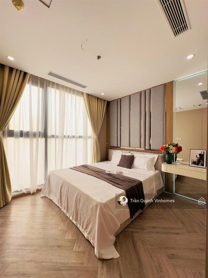 Bán căn hộ 1pn+ căn to 52m² full đồ nội thất cao cấp tòa mới nhất, view tây nam gần bến bus