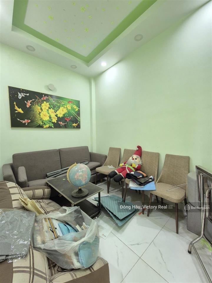 Bán nhà mới 958/lạc long quân  dt 35m²  1 trệt 2 lầu  giá 5.7 tỷ tl