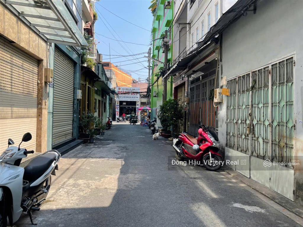 Bán nhà hxh phạm phú thứ, ngay bàu cát 4  dt 4 x 15  3 tầng  giá 9.8 tỷ tl