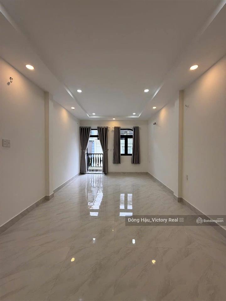 Bán nhà mới  hxh 7m giải phóng  khu sân bay  4 tầng  giá 11.2 tỷ tl