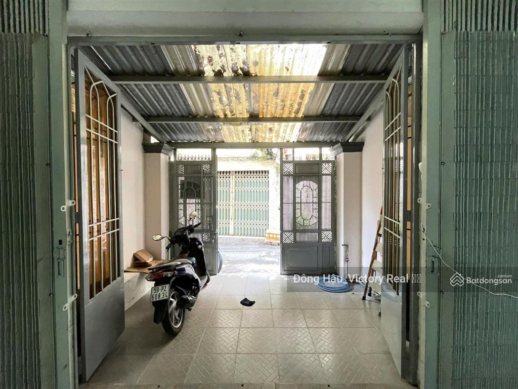 Bán nhà hxh bành văn trân  dt 4 x 17  1 trệt 1 lửng  giá 7.5 tỷ tl
