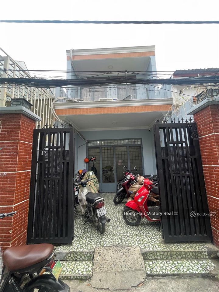 Bán nhà trường chinh, thông đồng đen  dt 4 x 22m  2 tầng  giá 8.9 tỷ tl