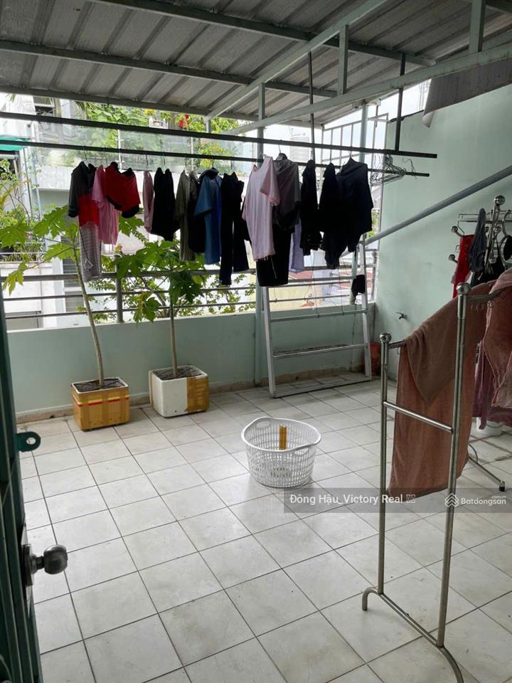 Bán nhà hồng lạc  dt 4,3 x 13,5  59m²  1 trệt 2 lầu sân thượng  giá 7,4 tỷ tl