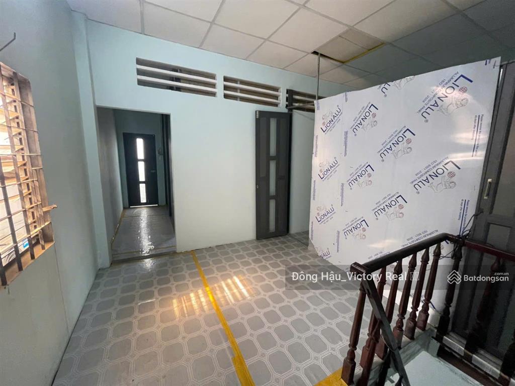 Cho nhà nguyên căn văn chung  dt 5.2 x 13  2 tầng  ga t3  giá 11 triệu/tháng còn tl