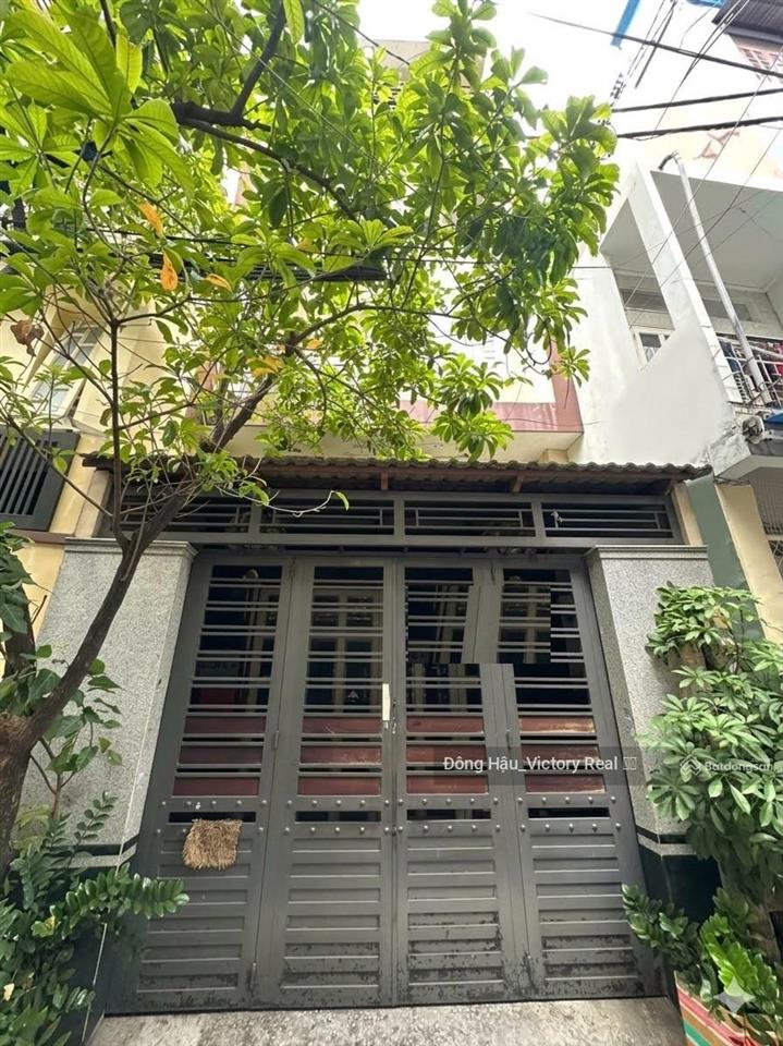 Nhà nguyên căn lạc long quân  dt 70m2  4pn  5 wc  4 tầng  giá 19 triệu/tháng