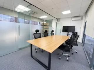 Cho thuê văn phòng 110m² lầu 7, 215 nguyễn văn thủ, quận 1, có nội thất