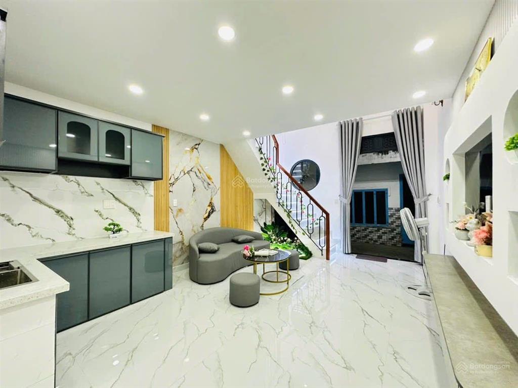 Nhà 1 lửng 28.1m2 căn góc hẻm thông đường quang trung, sát chung cư khang gia