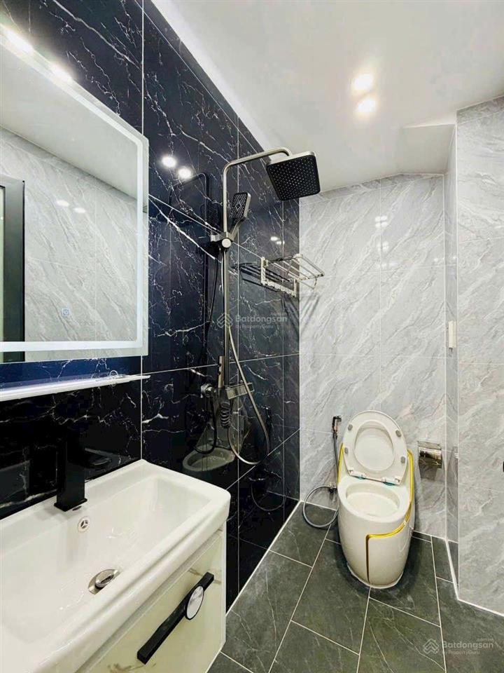 Nhà 5 tầng 36.2m2 hẻm xe hơi đường huỳnh văn nghê, gần chợ phạm văn bạch