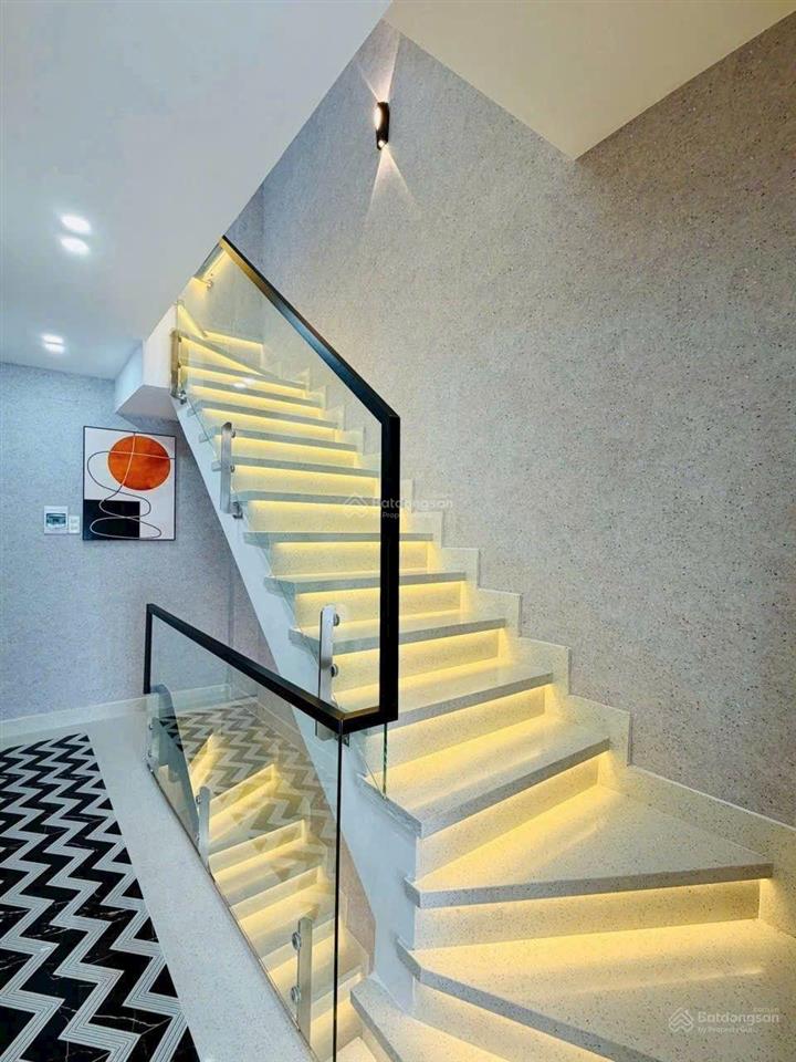 Nhà 5 tầng 36.2m2 hẻm xe hơi đường huỳnh văn nghê, gần chợ phạm văn bạch