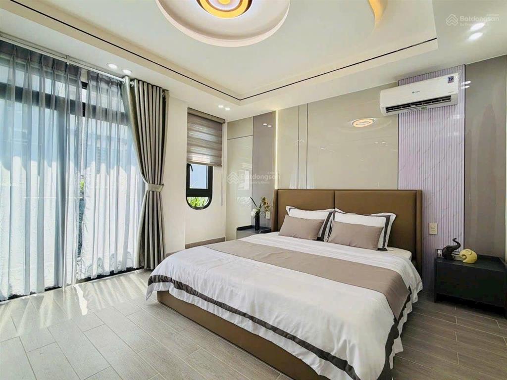 Nhà 5 tầng 36.2m2 hẻm xe hơi đường huỳnh văn nghê, gần chợ phạm văn bạch