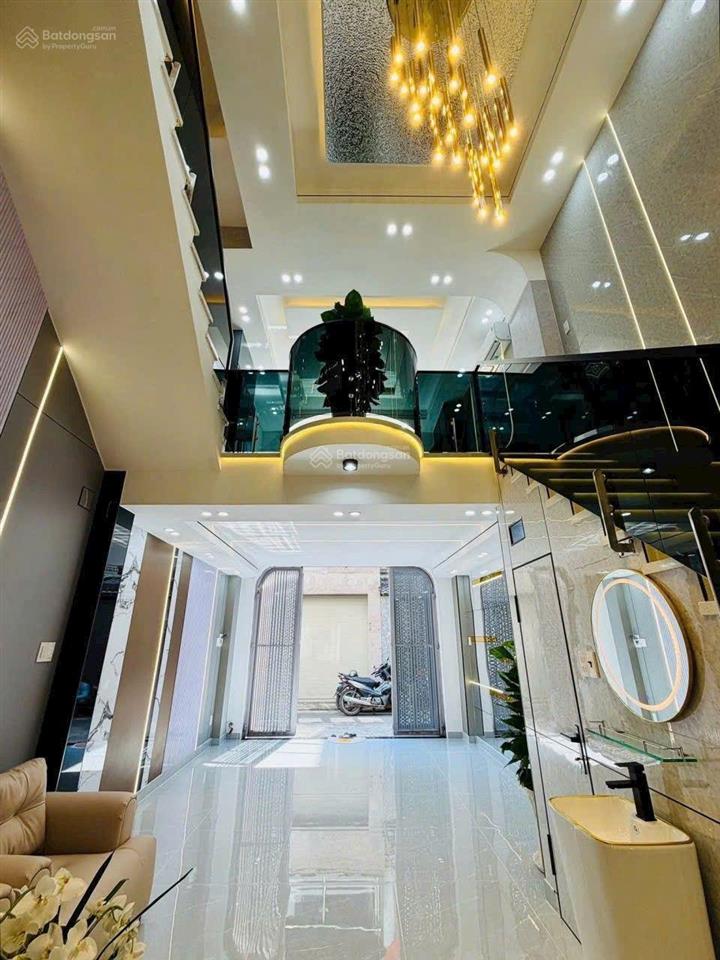 Nhà 5 tầng 36.2m2 hẻm xe hơi đường huỳnh văn nghê, gần chợ phạm văn bạch