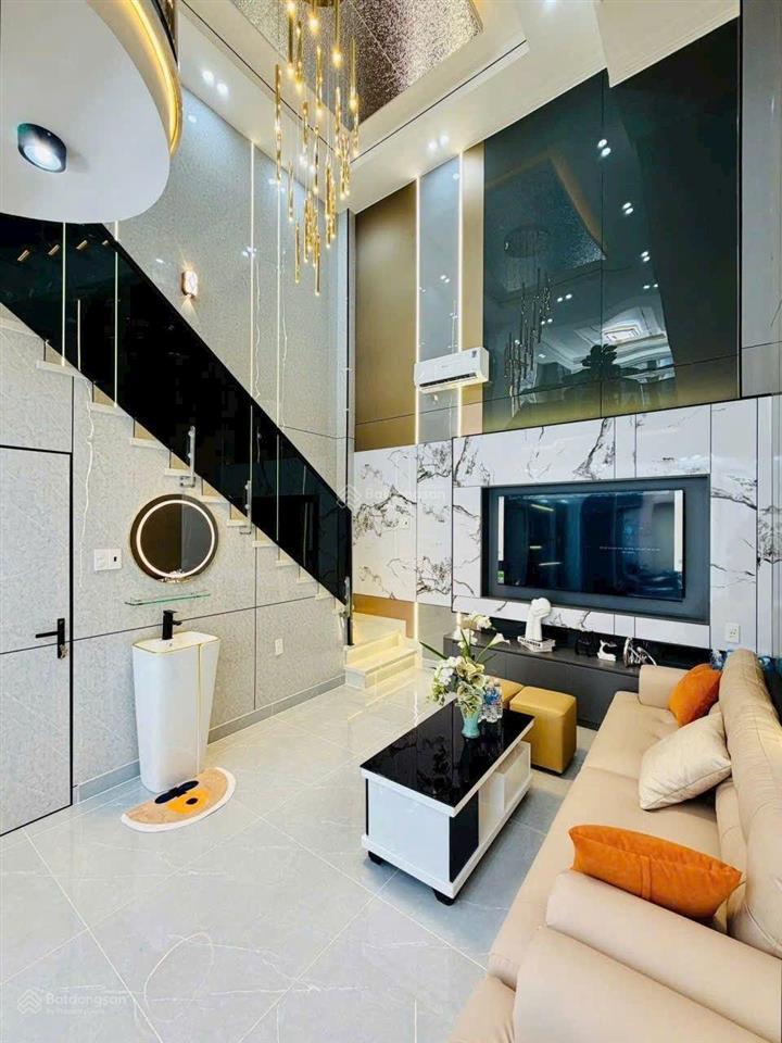 Nhà 5 tầng 36.2m2 hẻm xe hơi đường huỳnh văn nghê, gần chợ phạm văn bạch