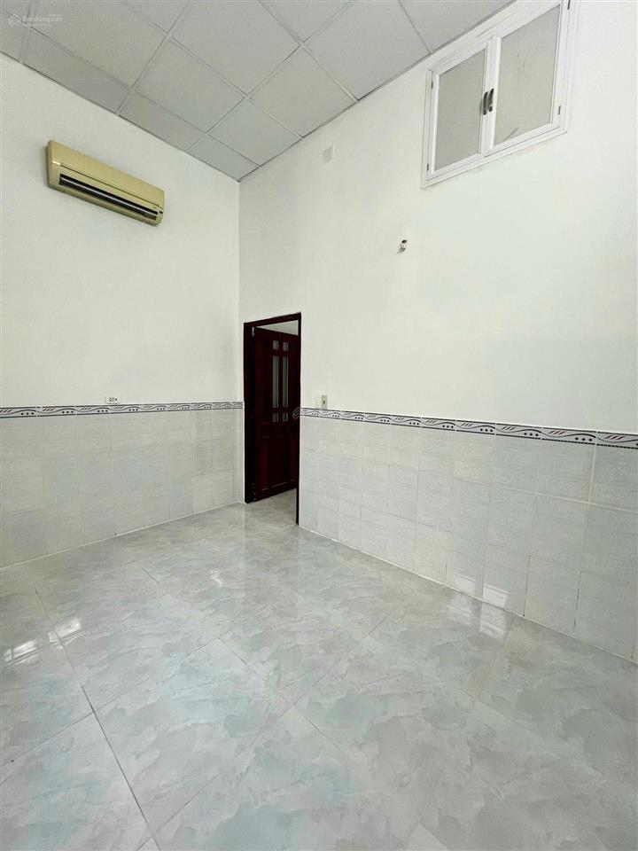Nhà 1 lầu 67m2 sát mặt tiền phạm văn chiêu, gần chợ thạch đà