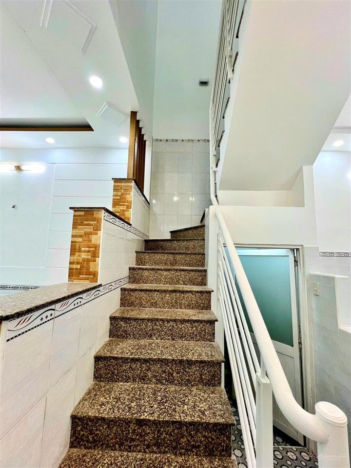Nhà 1 lầu 67m2 sát mặt tiền phạm văn chiêu, gần chợ thạch đà