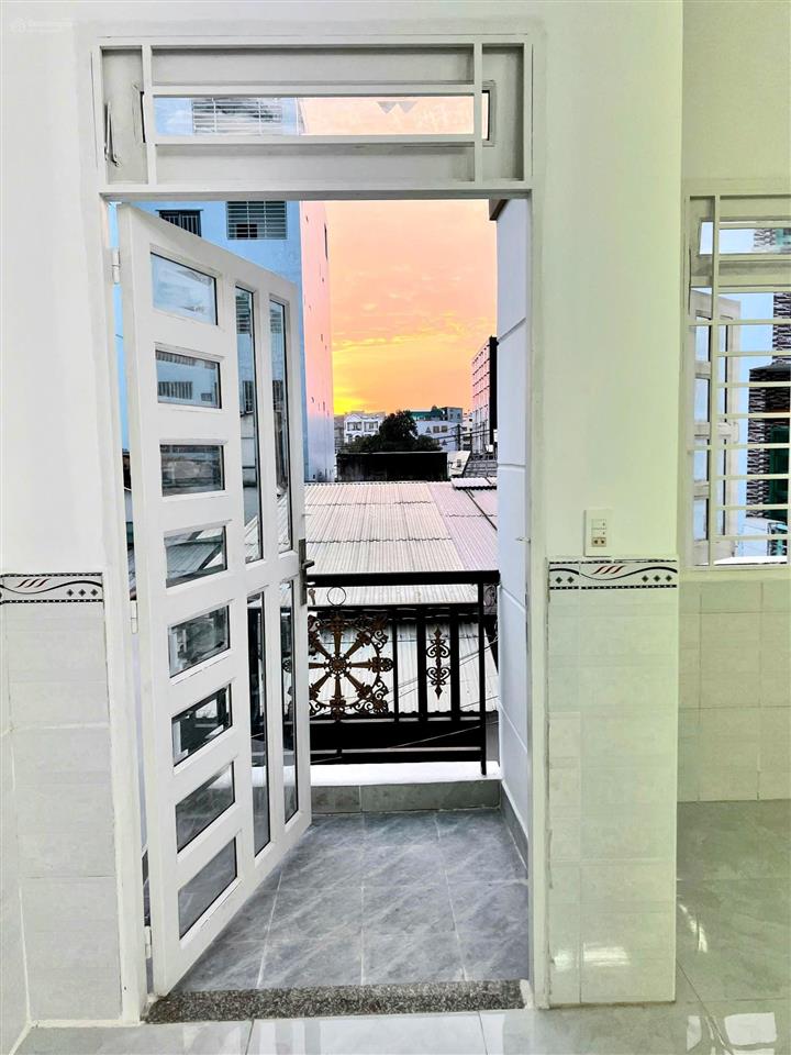 Nhà 1 lầu 67m2 sát mặt tiền phạm văn chiêu, gần chợ thạch đà