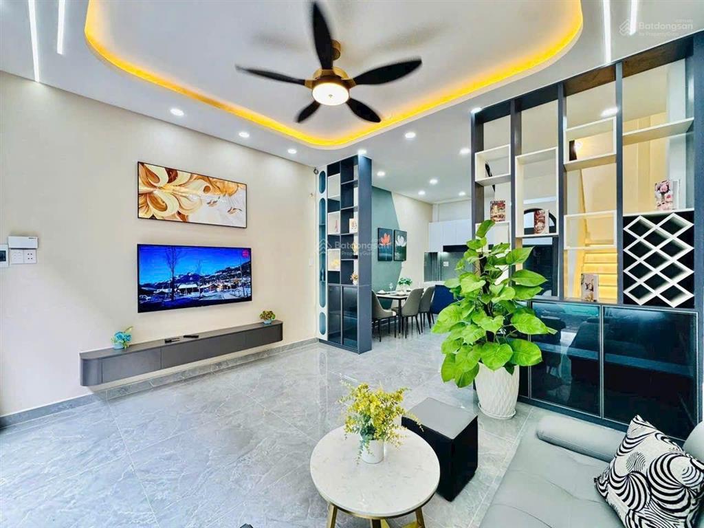 Nhà xây mới 2 lầu 42.7m2 khu đồng bộ đường số 59, đi bộ ra chợ thạch đà.