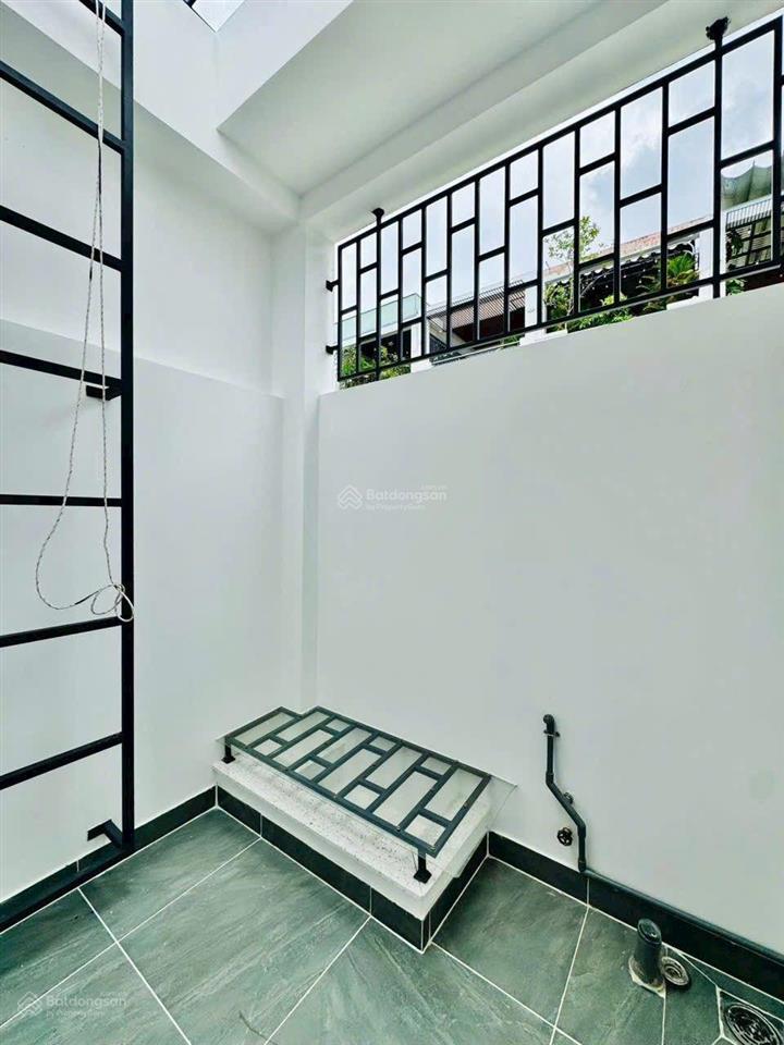 Nhà xây mới 2 lầu 42.7m2 khu đồng bộ đường số 59, đi bộ ra chợ thạch đà.