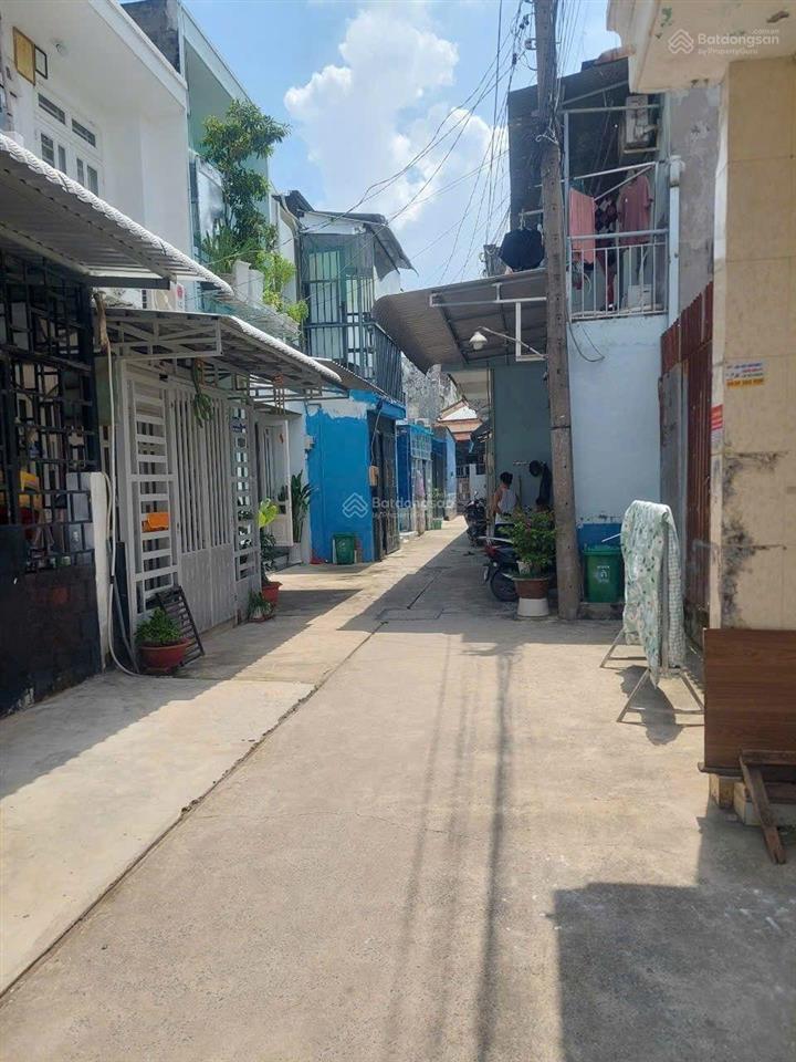 Nhà q12 84m2 hẻm thông gần chung cư thạnh lộc, chính chủ chưa 1 lần mua bán