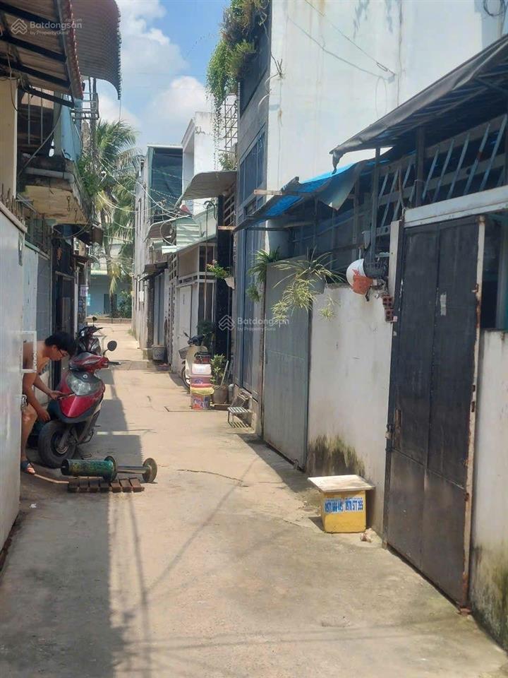 Nhà q12 84m2 hẻm thông gần chung cư thạnh lộc, chính chủ chưa 1 lần mua bán