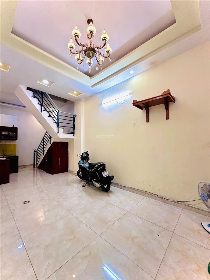 Nhà 1 lầu 36.2m2 hẻm xe hơi sát mặt tiền, ngay lottemart nguyễn văn lượng