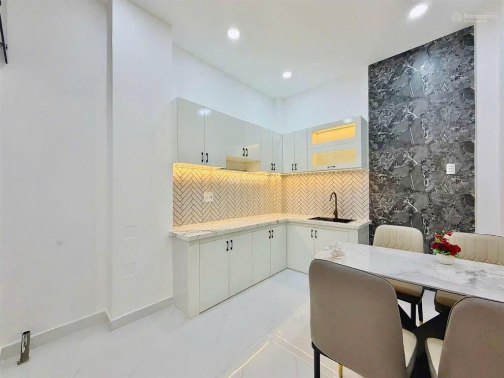 Nhà 1 lầu 28,7m2 full nội thất, đường lê đức thọ, ngay chung cư osimi