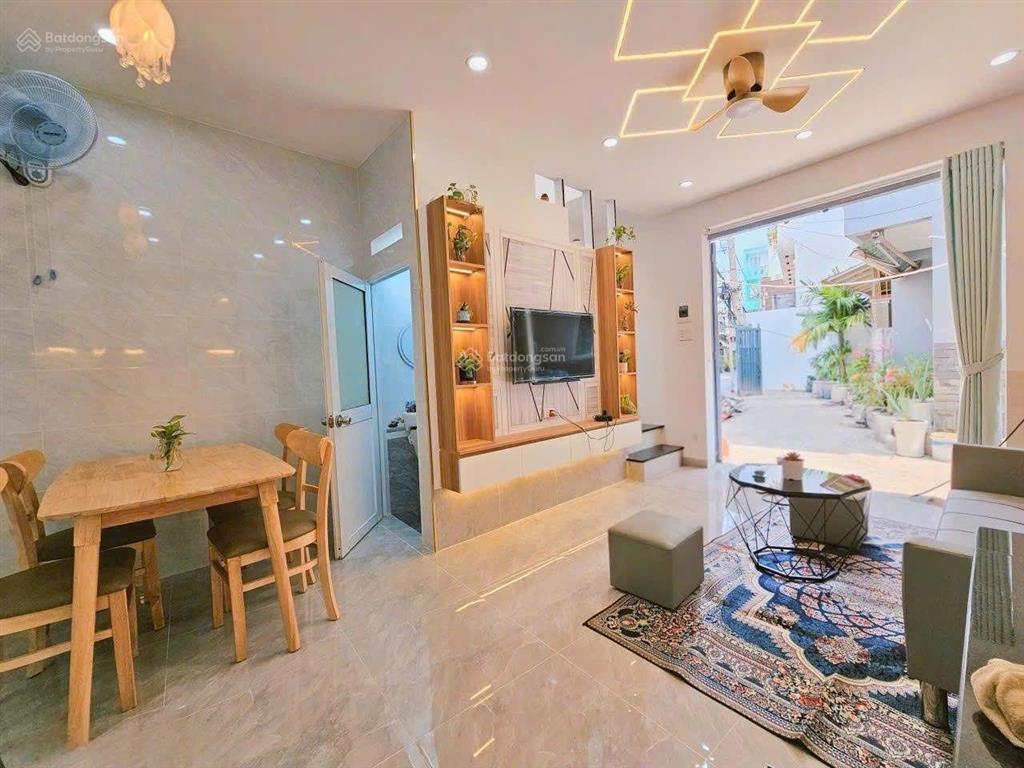 Nhà 1 lầu 22m² hẻm xe hơi trước sau đường bùi quang là, gần emart 2