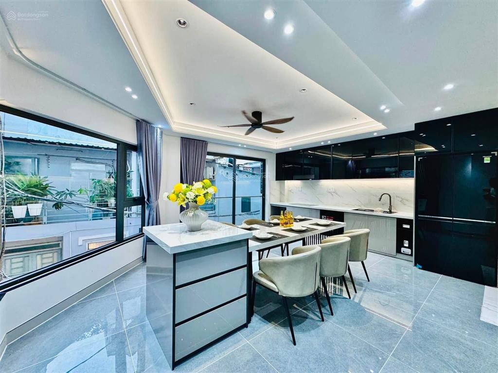 Nhà xây mới 5 tầng 57,3m2 căn góc 2 mặt đường số 30, ngay chợ an nhơn