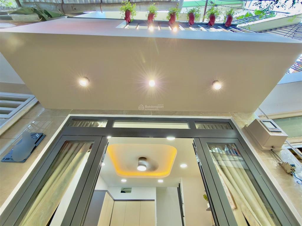 Nhà 1 lầu + lửng 12m² hẻm 3m sát mặt tiền ngô đức kế, gần chợ bà chiểu