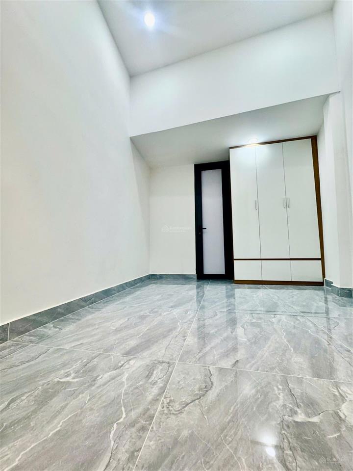 Nhà 1 lầu 15.5m² hẻm 2m sát mặt tiền đường lạc long quân, gần ngã 4 âu cơ