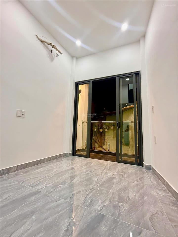 Nhà 1 lầu 15.5m² hẻm 2m sát mặt tiền đường lạc long quân, gần ngã 4 âu cơ