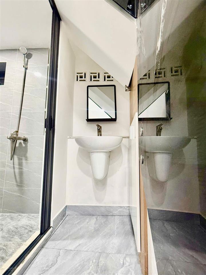 Nhà 1 lầu 15.5m² hẻm 2m sát mặt tiền đường lạc long quân, gần ngã 4 âu cơ