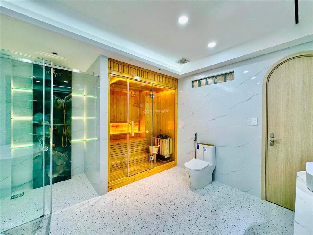 Siêu phẩm xây mới 5 tầng 47,4m2 đường quang trung, ngay bệnh viện hồng đức