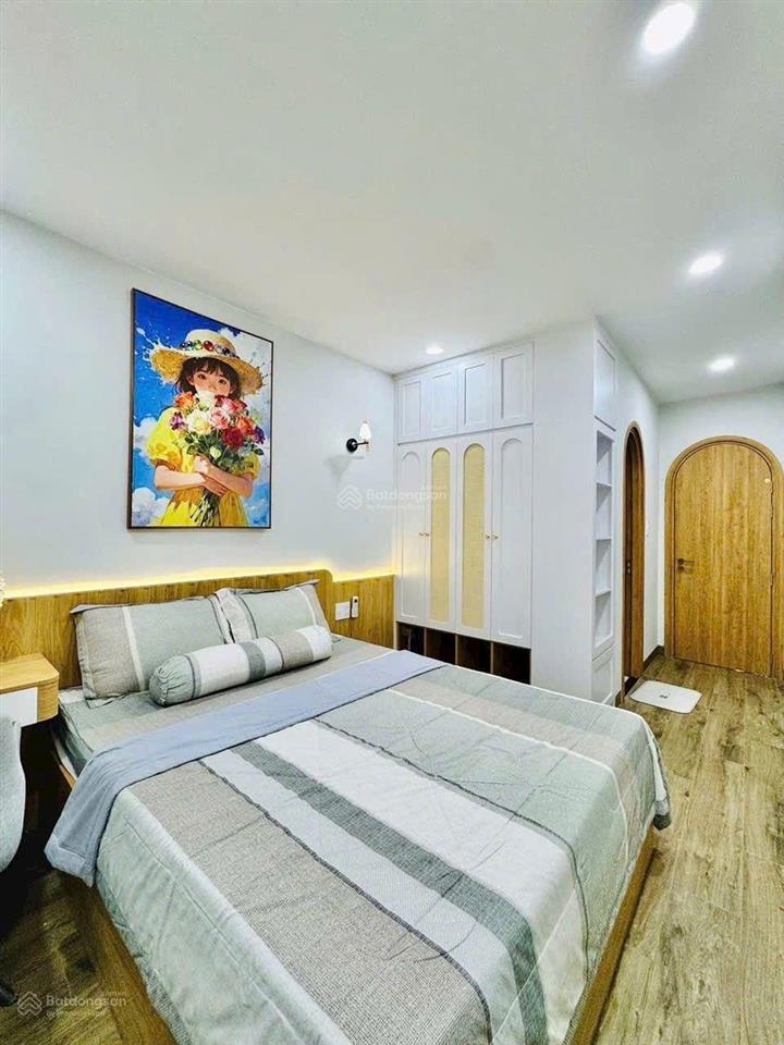 Bán lỗ giảm giá 550tr, nhà 2 lầu 52,7m2 hẻm xe hơi đường số 59, sát chợ thạch đà