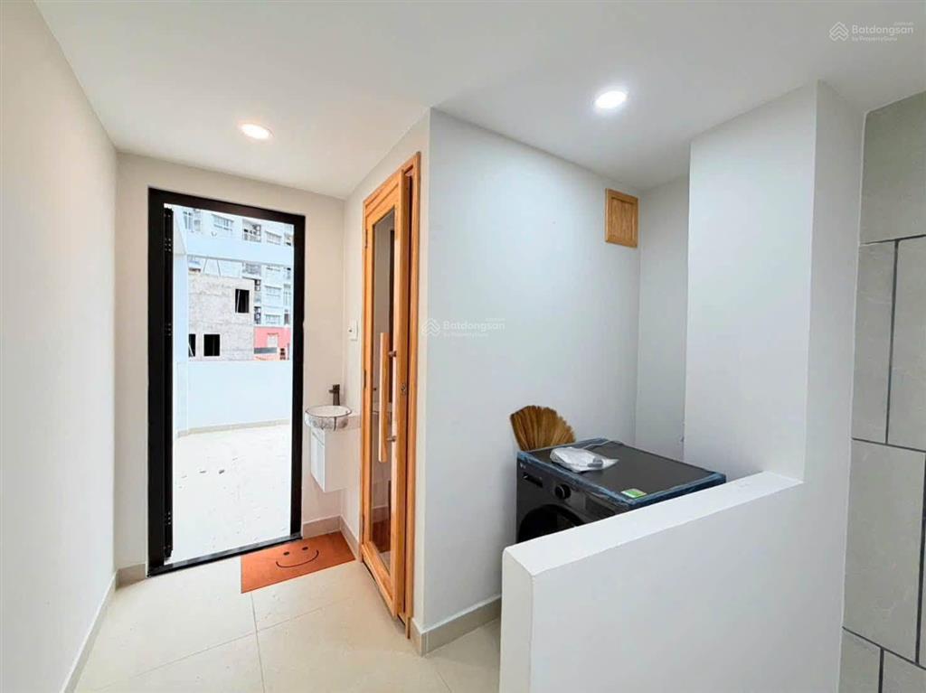 Bán lỗ giảm giá 550tr, nhà 2 lầu 52,7m2 hẻm xe hơi đường số 59, sát chợ thạch đà