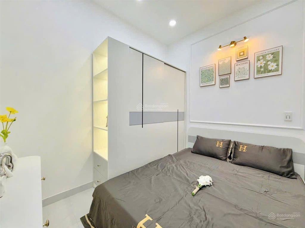 Nhà 1 lầu 22m2 hẻm ba gác, chỉ 10 bước ra mặt tiền nguyễn duy cung, gần emart 2