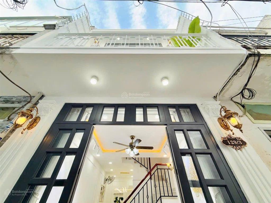 Nhà 1 lầu 22m2 hẻm ba gác, chỉ 10 bước ra mặt tiền nguyễn duy cung, gần emart 2