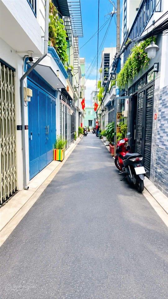 Nhà 4 tầng 27m2 hẻm 3m, chỉ 100m ra mặt tiền huỳnh văn nghệ.