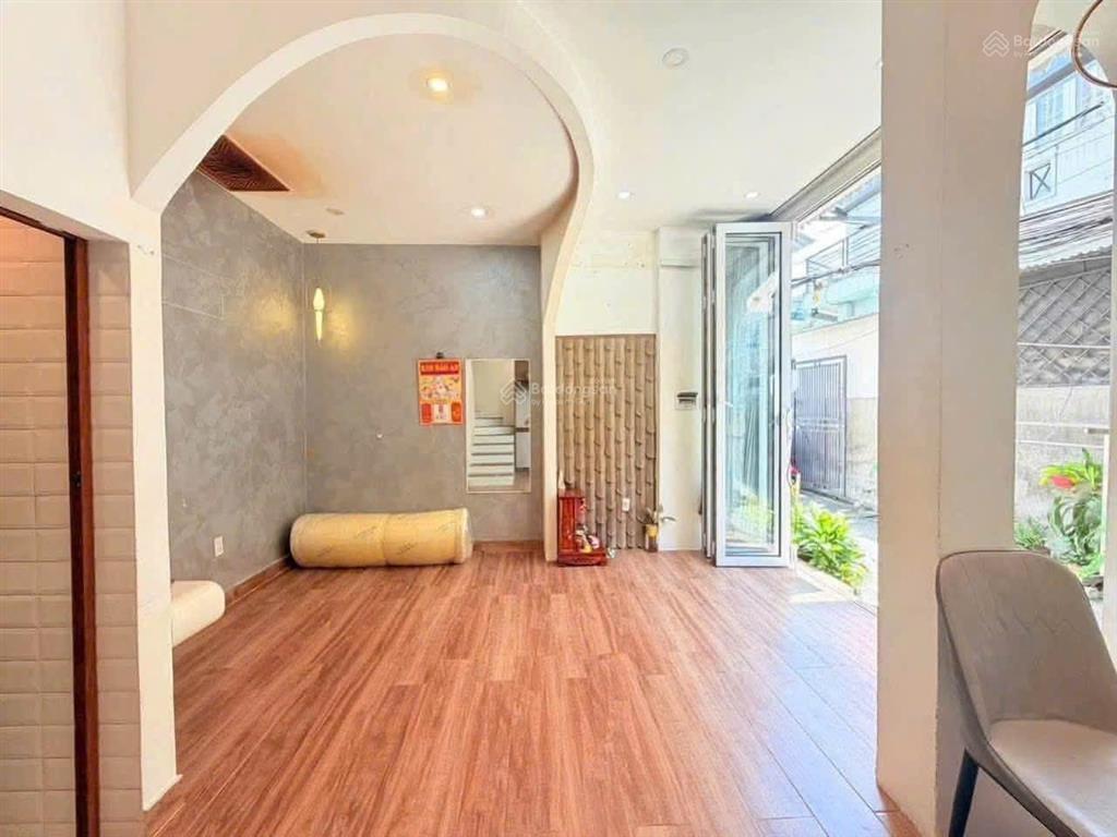 Nhà 1 lầu 26.8m2 hẻm 3.5m sát mặt tiền, ngay lottemart nguyễn văn lượng