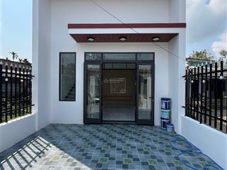 Bán nhà mặt tiền đường nhựa đinh thị thôi  hoà tiến nhà mới đẹp, dọn vào ở ngay
