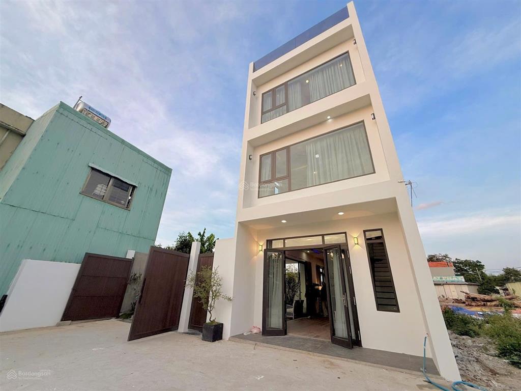 Villa nhà vườn đẹp vị trí hiếm ngay trung tâm hoà xuân