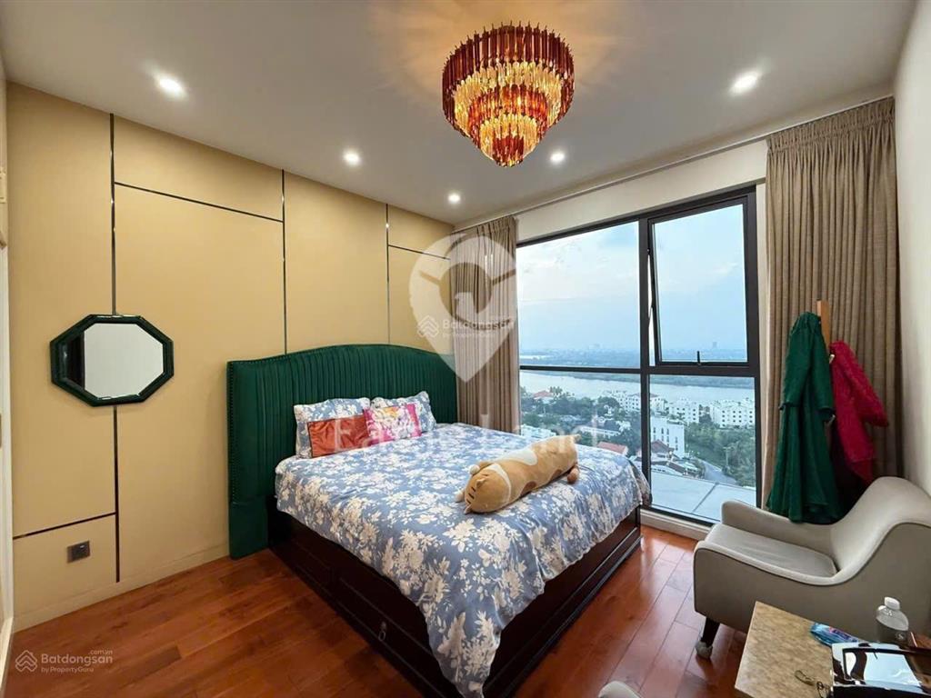 4pn view sông 166m2 trống sẵn dọn vào ngay