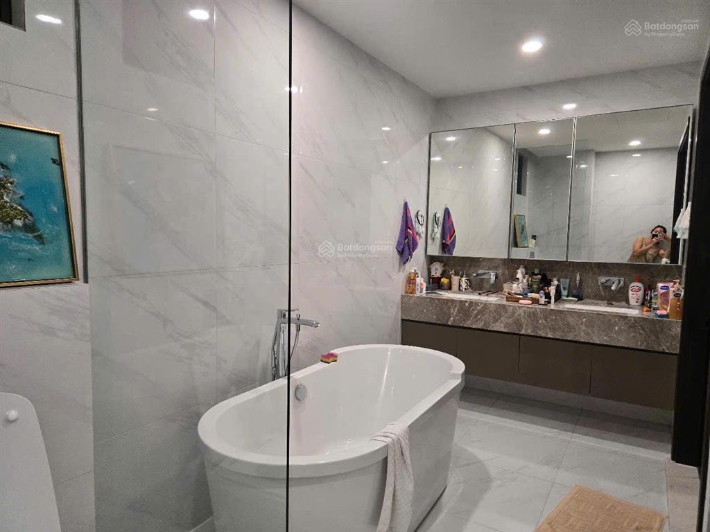 4pn view sông 166m2 trống sẵn dọn vào ngay