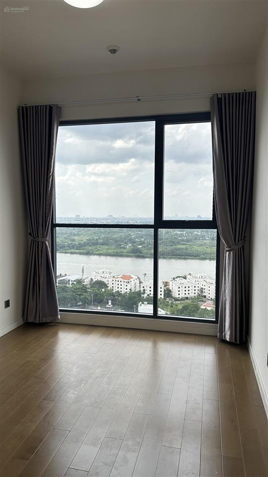 3pn nhà trống, nội thất cơ bản trống sẵn.