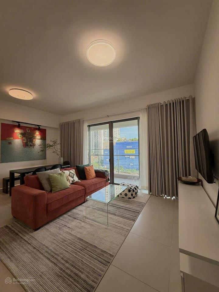 2pn dt 100m2, nội thất mới, trống sẵn dọn vào ngay giá tốt.