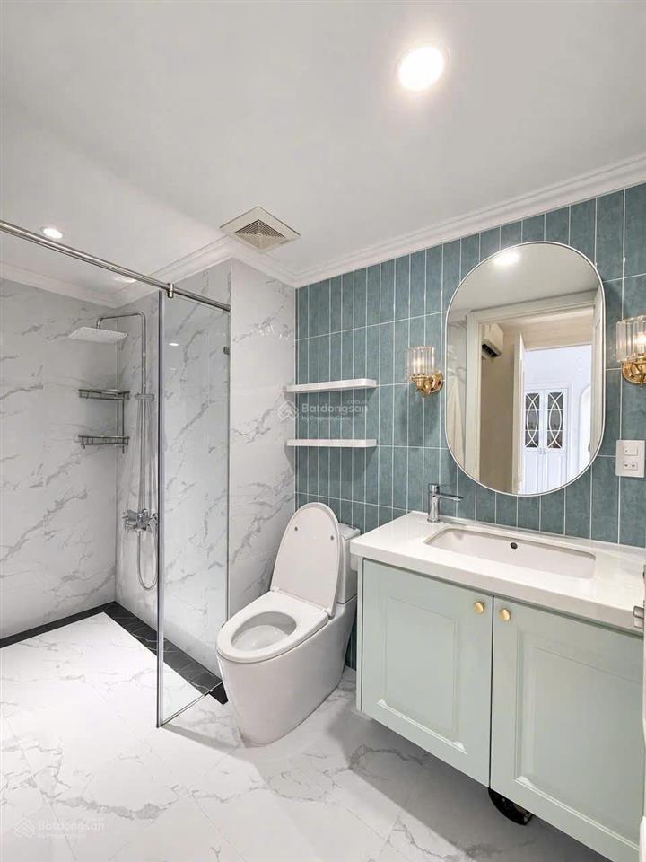 Duplex 3pn 130m2, nội thất hiện đại, trống sẵn dọn vào thuê giá tốt tại tòa t5.
