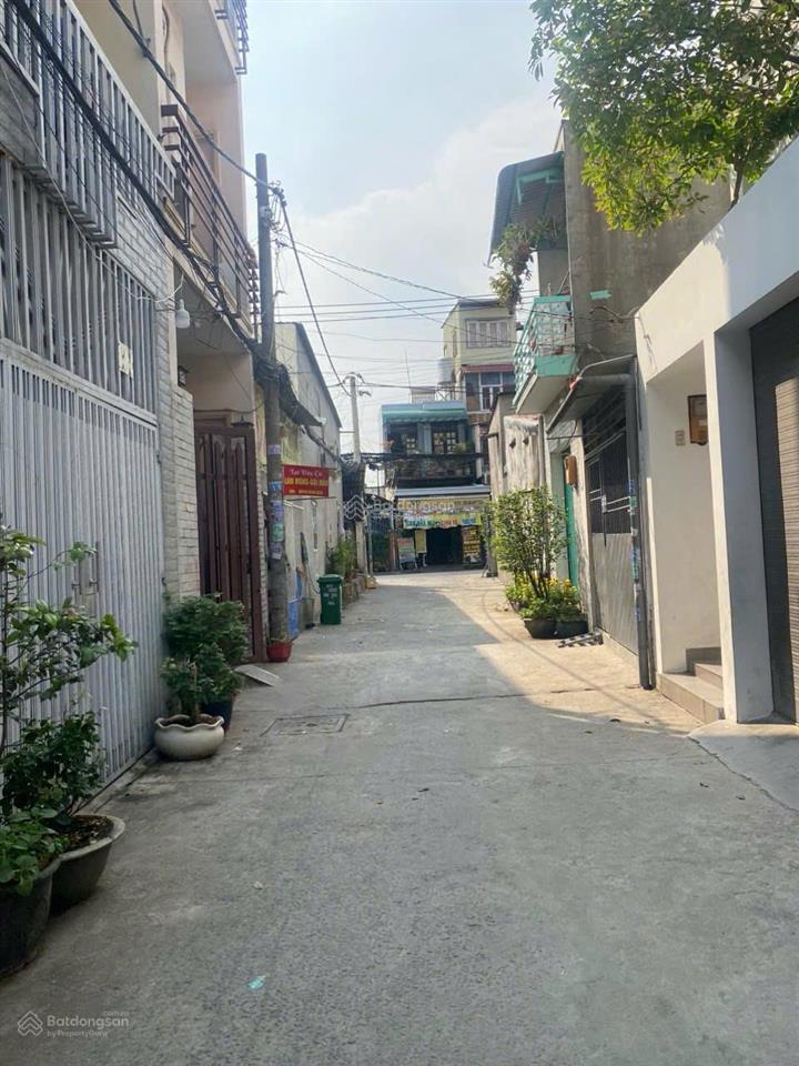 Cần xử lý việc gấp bán 100m2 đất tại đường nam hòa 9 tỷ, cách ga metro 500m